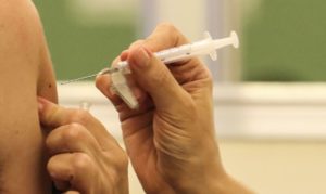 prefeituras-de-sp-devem-informar-medidas-contra-fura-filas-da-vacina