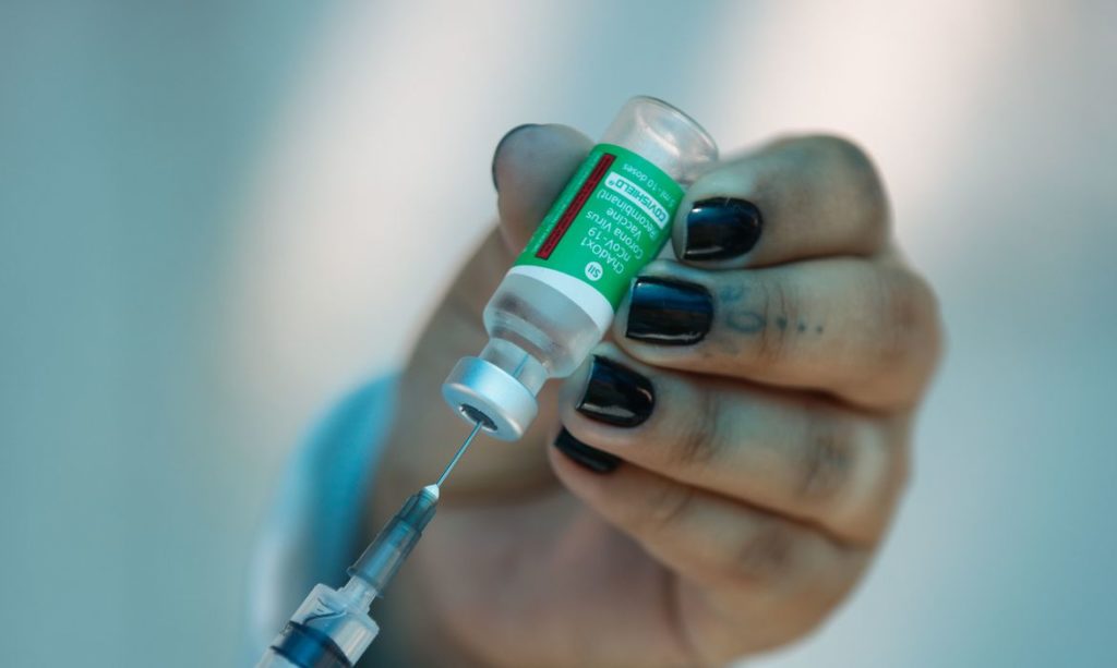 ifa-que-chega-amanha-ao-pais-produzira-2,8-milhoes-de-doses-de-vacinas