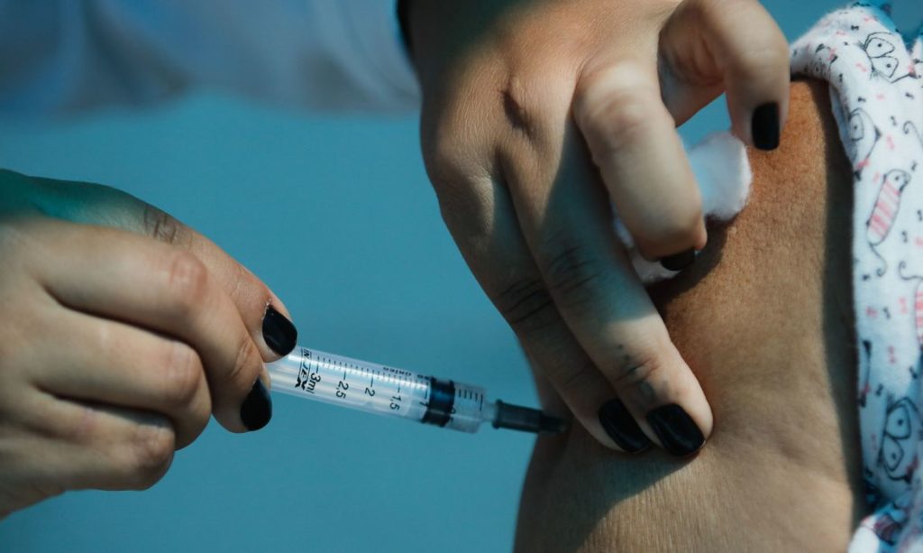 anvisa-atualiza-andamento-de-analises-de-vacina-contra-covid-19