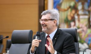 ministro-do-stj-e-internado-com-covid-19-em-brasilia