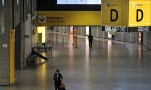 regras-para-uso-de-mascaras-em-avioes-e-aeroportos-ficam-mais-rigidas