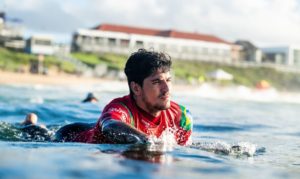 surfe:-brasileiros-se-classificam-para-oitavas-na-etapa-da-australia