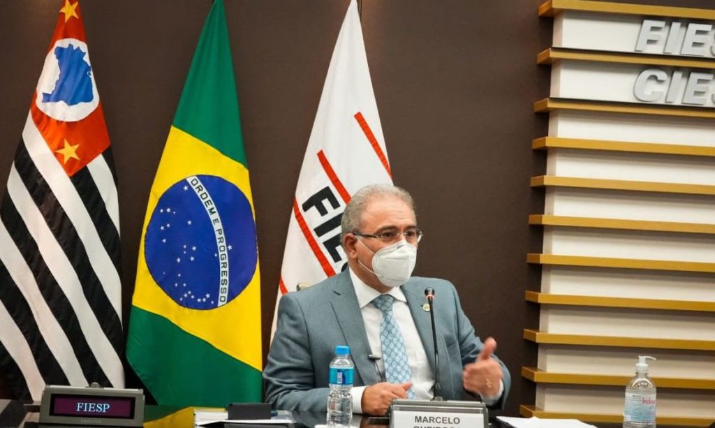 ministro-diz-que-e-possivel-vacinar-toda-populacao-brasileira-em-2021