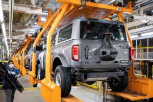 Ford iniciou a produção do novo Bronco