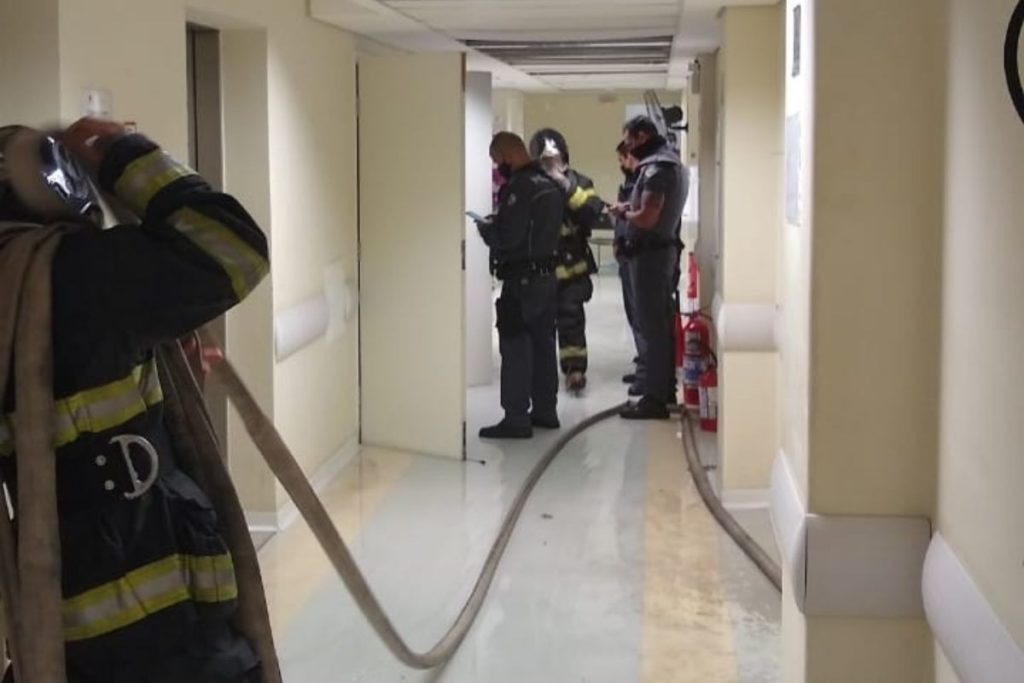 Incêndio é controlado em hospital de São Paulo