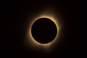 Observatório Nacional transmite eclipse raro nesta manhã
