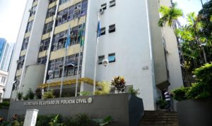 policia-do-rio-faz-operacao-contra-construcao-irregular