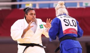 judoca-maria-suelen-vai-passar-por-cirurgia-no-joelho-no-brasil