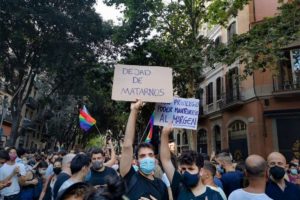 Espanhóis protestam contra assassinato de jovem nascido no Brasil