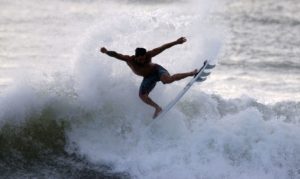 circuito-mundial-de-surfe-chega-a-7a-etapa-no-mexico