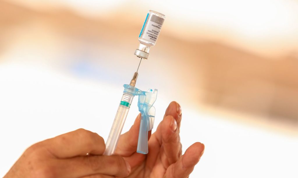 rj-e-df-receberao-doses-extras-de-vacina-por-causa-da-variante-delta