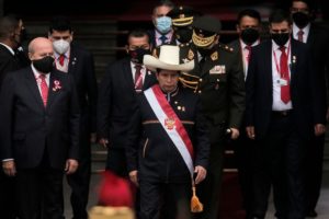 Crise prematura e autoinfligida no Peru