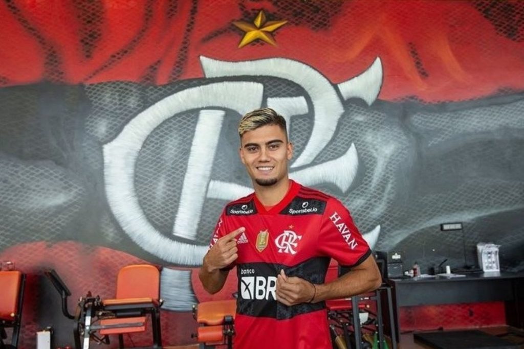Flamengo apresenta jogador belga Andreas Pereira