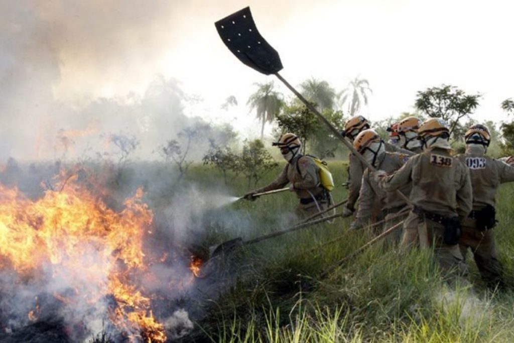Mato Grosso do Sul clima seco e quente dificulta combate a incêndios