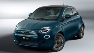 O novo Fiat 500 elétrico já é vendido no Brasil