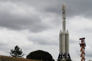 Tecnologia de foguetes é usada em órteses e próteses no Brasil