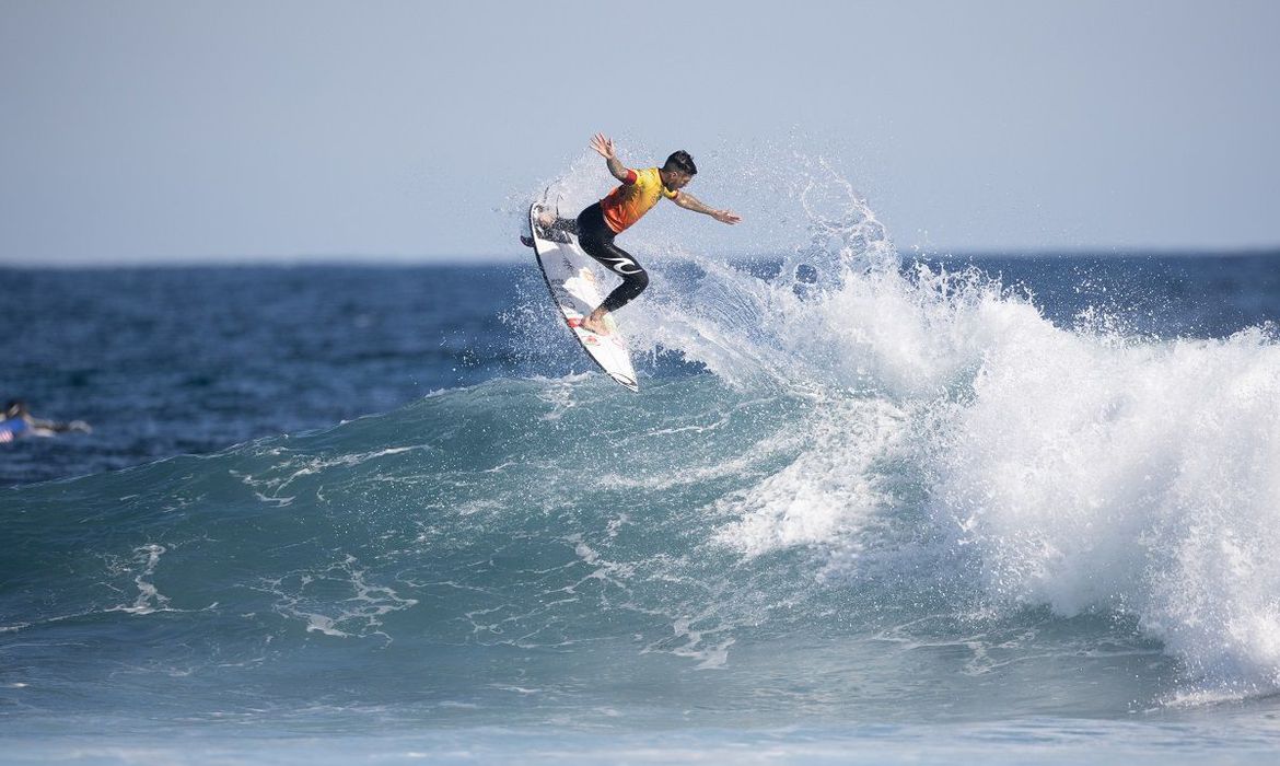 Gabriel Medina conquista tricampeonato mundial de surfe