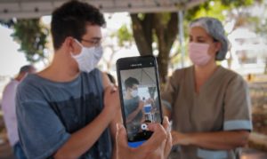 sociedade-brasileira-de-pediatria-defende-vacinacao-em-adolescentes