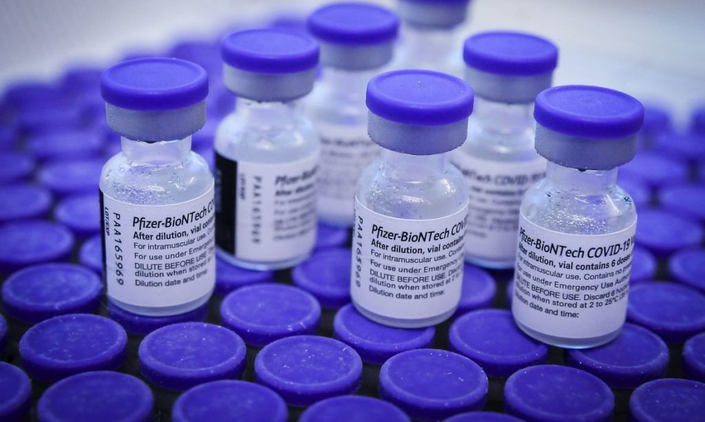 rio-de-janeiro-distribui-348,6-mil-doses-da-vacina-da-pfizer