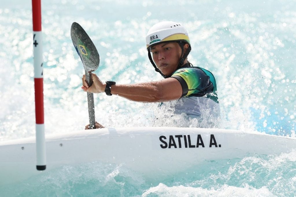 ana-satila-ganha-bronze-em-etapa-da-copa-do-mundo-de-canoagem-slalom