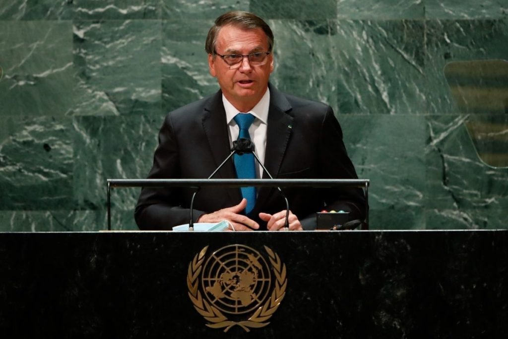 Bolsonaro afirma que brasileiros receberam auxílio emergencial de US$ 800 em discurso na ONU