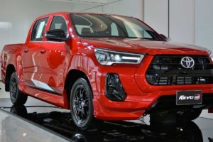 Toyota apresenta novo Hilux GR Sport com suspensão rebaixada