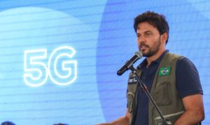 investimentos-do-5g-vao-universalizar-internet-no-brasil,-diz-ministro