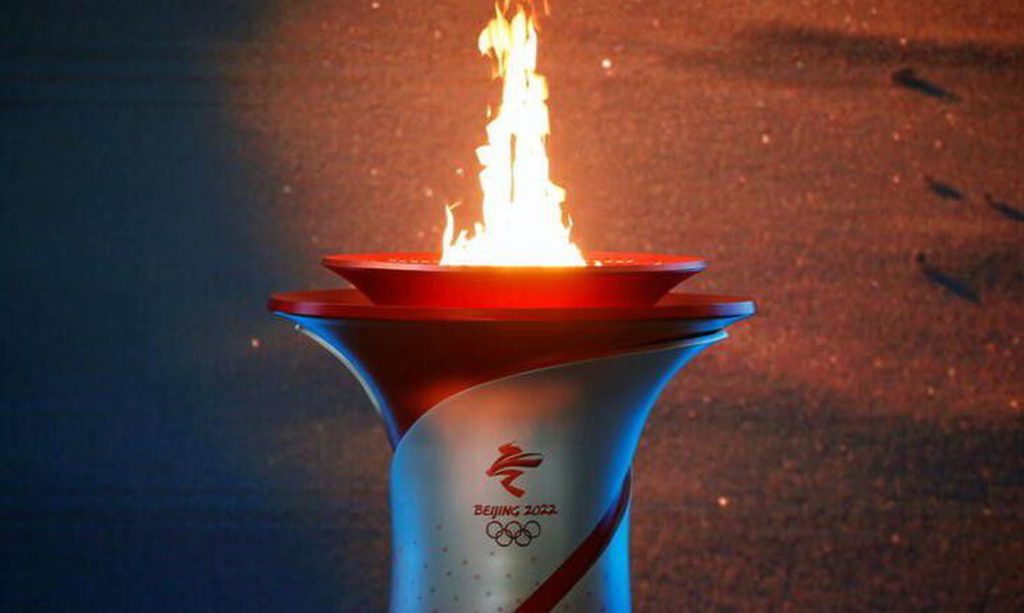 china-acende-chama-olimpica-em-pequim-para-jogos-de-inverno