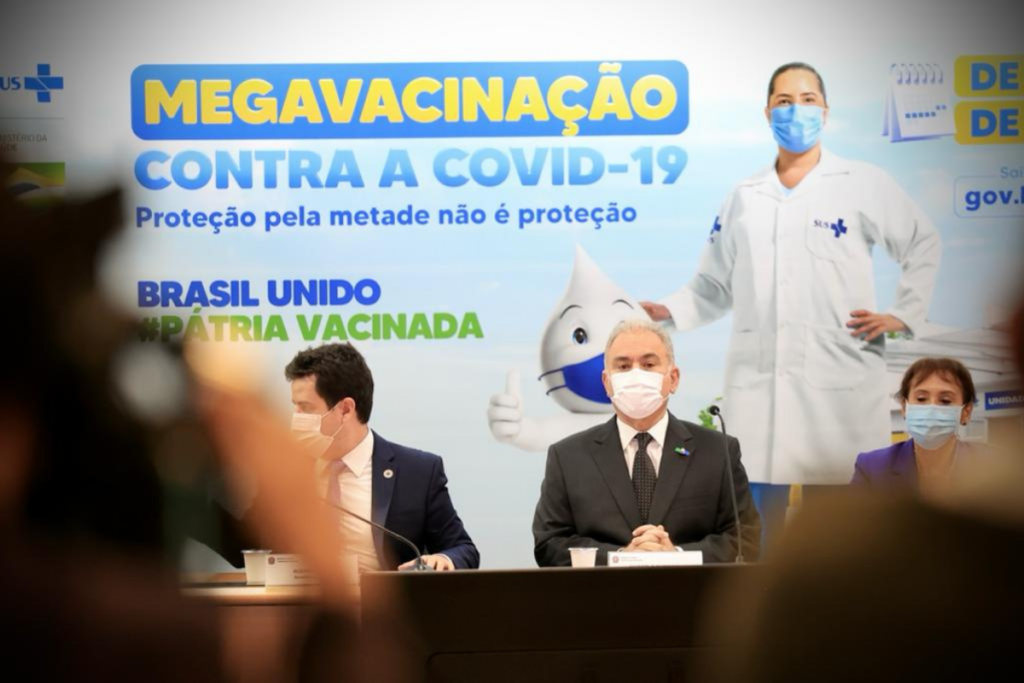Covid-19 Ministério da Saúde reduzirá intervalo de dose de reforço