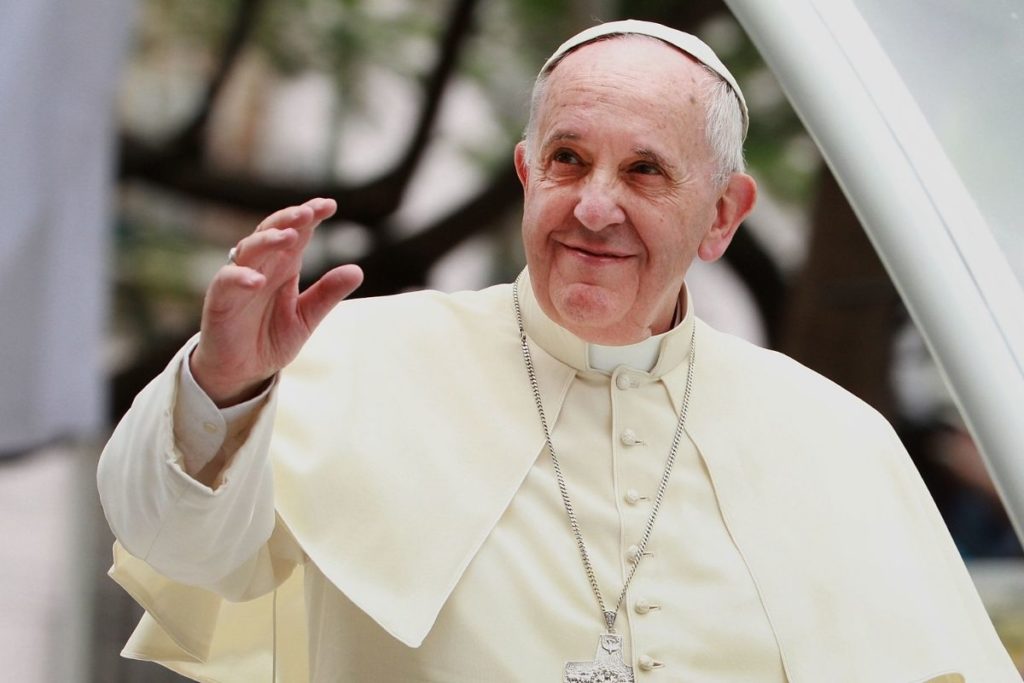 Papa Francisco pede diálogo entre as pessoas em mensagem de Natal