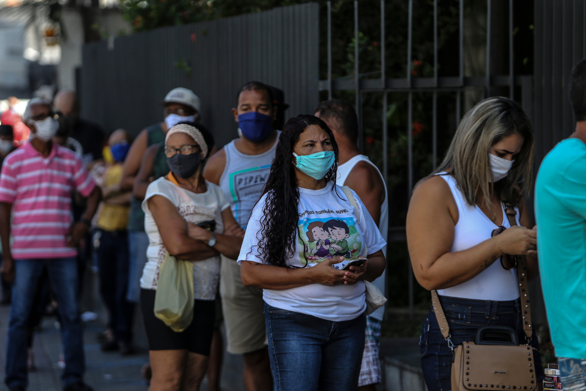 Governo de SP recua e desiste de liberar o uso de máscara ao ar livre no dia 11 de dezembro