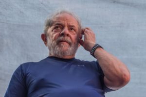 Caso do tríplex envolvendo Lula é arquivado