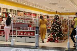 Melhora disposição de consumidores para compras de Natal no Rio