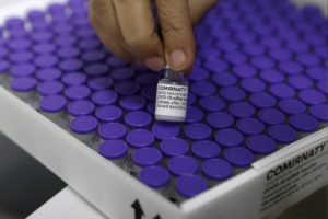 covid-19-todas-as-vacinas-administradas-no-brasil-tem-efetividade