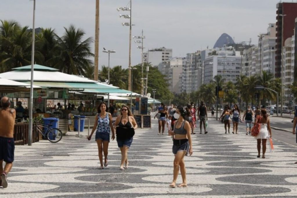 Rio registra alta de 313% em internações e 172% em óbitos por covid-19e
