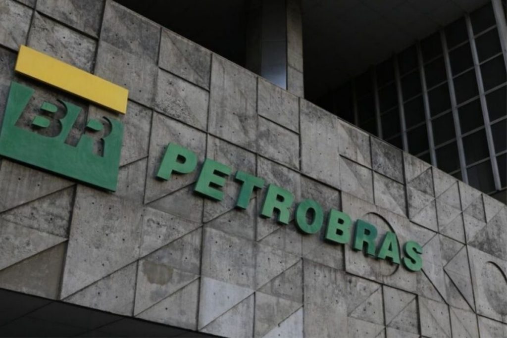 Federação alerta para casos de covid-19 na Petrobras