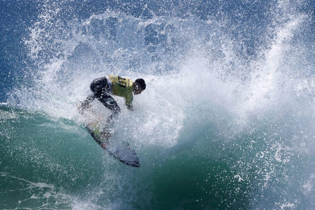 surfe-medina-anuncia-que-nao-disputara-1a-etapa-do-circuito-mundial