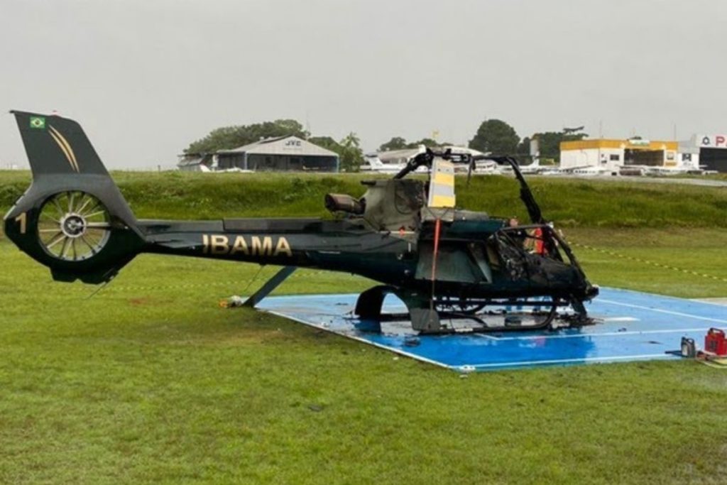 Helicóptero do Ibama é incendiado em Manaus