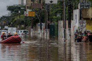 Chuvas deixam centenas de desabrigados em cidade de Rondônia
