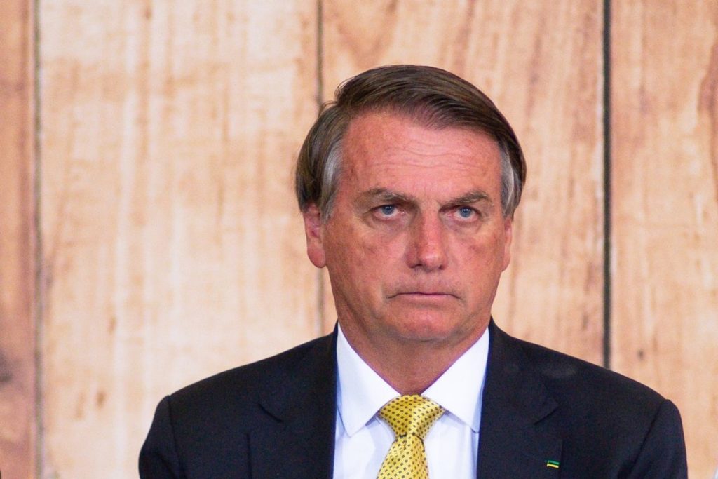 bolsonaro-diz-que-11-ministros-irao-disputar-eleicoes-em-2022