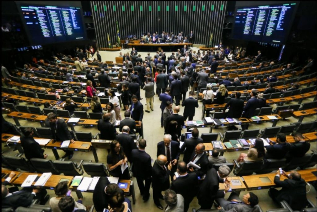 Congresso mantém veto de Jair Bolsonaro sobre remédios de câncer