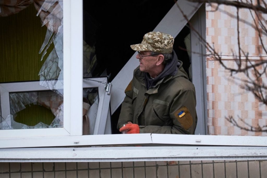 Tropas da Rússia atacam base militar em Kiev