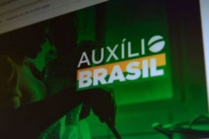 Caixa paga Auxílio Brasil a beneficiários com NIS final 9