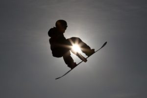uma-decada-apos-acidente-brasileiro-vai-a-paralimpiada-no-snowboard
