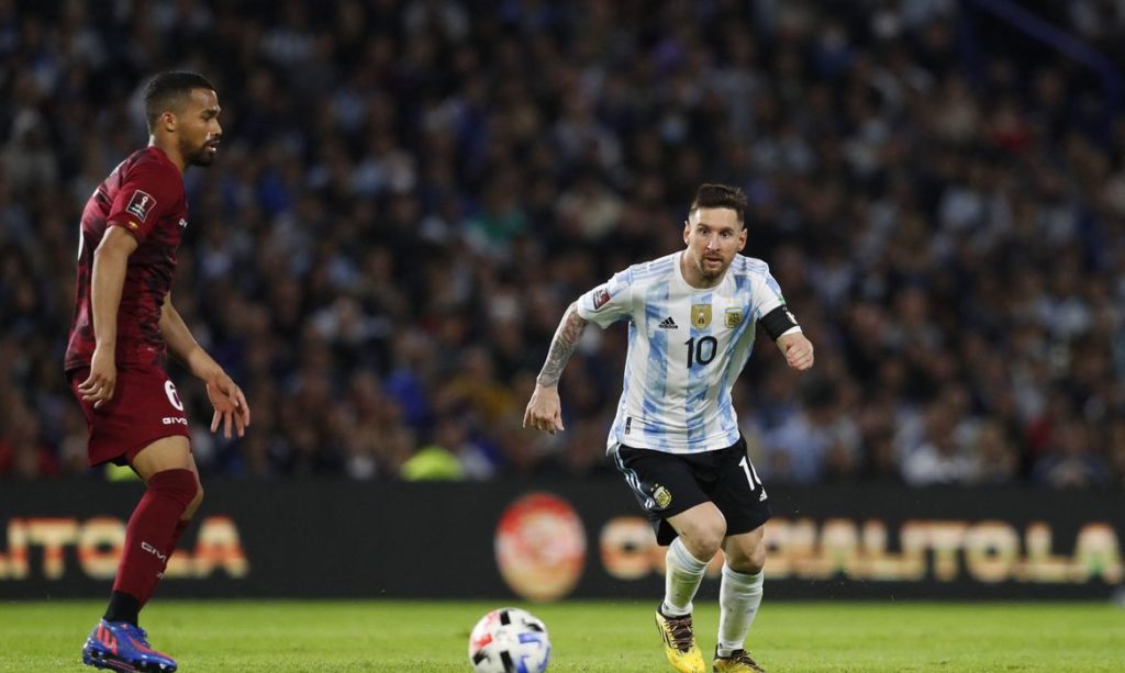 Eliminatórias: sob o comando de Messi, Argentina derrota Venezuela