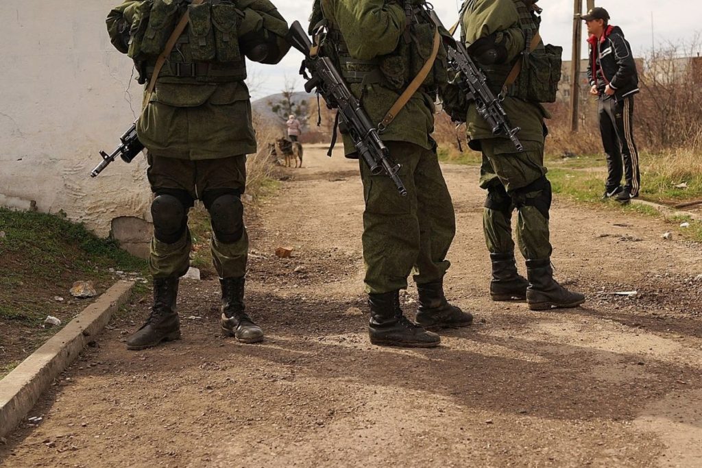 Ataque russo em base militar deixa 35 mortos