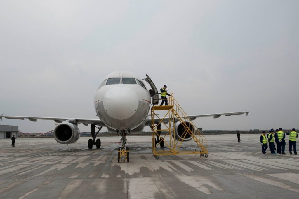 Caixa-preta de avião que caiu na China é encontrada