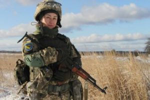 Em batalha contra as forças da Rússia, ucraniana mãe de 12 morreu em Donetsk