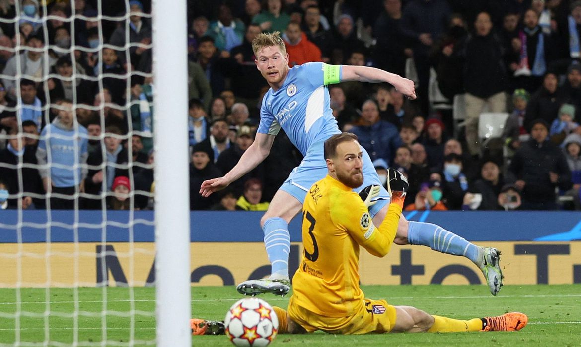Manchester City defeat Atletico Madrid with De Bruyne goal