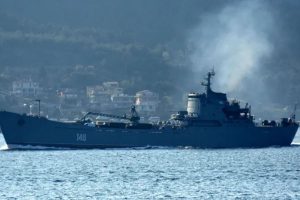 eua-acreditam-que-navio-de-guerra-russo-foi-atingido-por-misseis-ucranianos